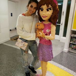 Meet your Posher, Claudia